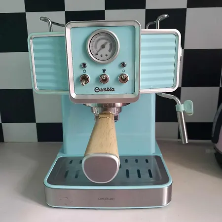 Vintage ,la Capsule Temporelle Wifi Draps Parking Publique Gratuit Appartement Thiers